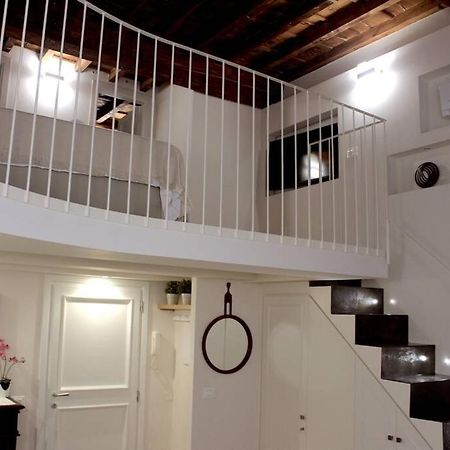 Art Apartment Santa Croce Suite Florenţa Exterior foto
