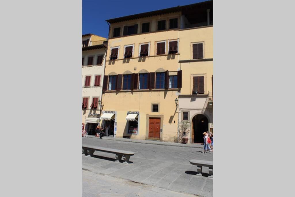 Art Apartment Santa Croce Suite Florenţa Exterior foto