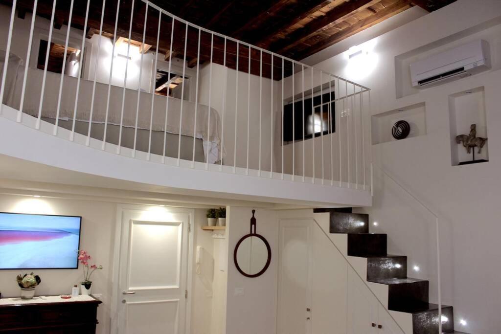 Art Apartment Santa Croce Suite Florenţa Exterior foto