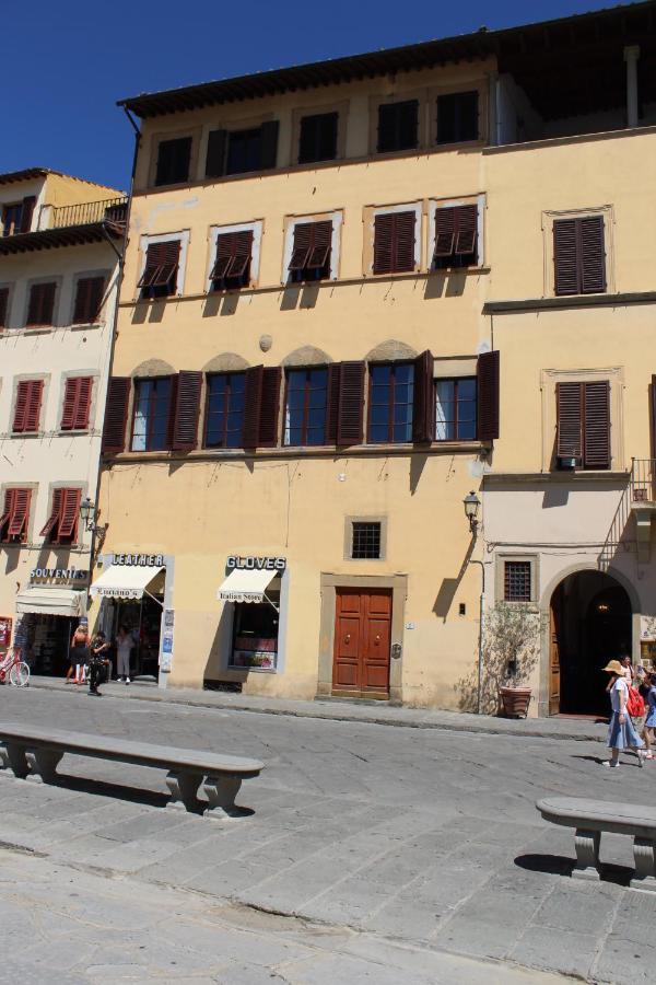 Art Apartment Santa Croce Suite Florenţa Exterior foto
