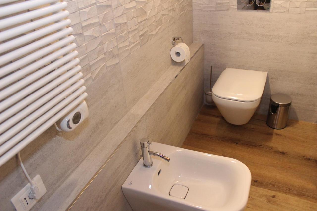Art Apartment Santa Croce Suite Florenţa Exterior foto